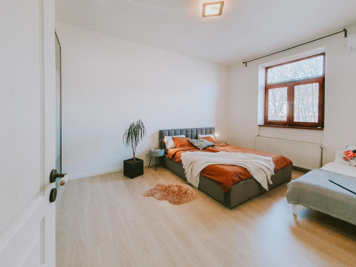 Priestranny Apartman V Centre Košice Exteriör bild